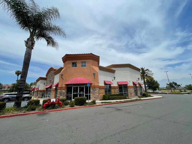 18-68 Rio Rancho Rd, Pomona, CA à louer - Photo de l’immeuble – Image 2 sur 3