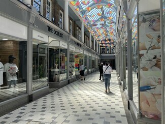 Plus de détails pour Bourges Blvd, Peterborough - Local commercial à louer