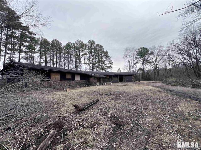 449 Pine Ln, Murphysboro, IL à vendre - Photo principale – Image 2 sur 3