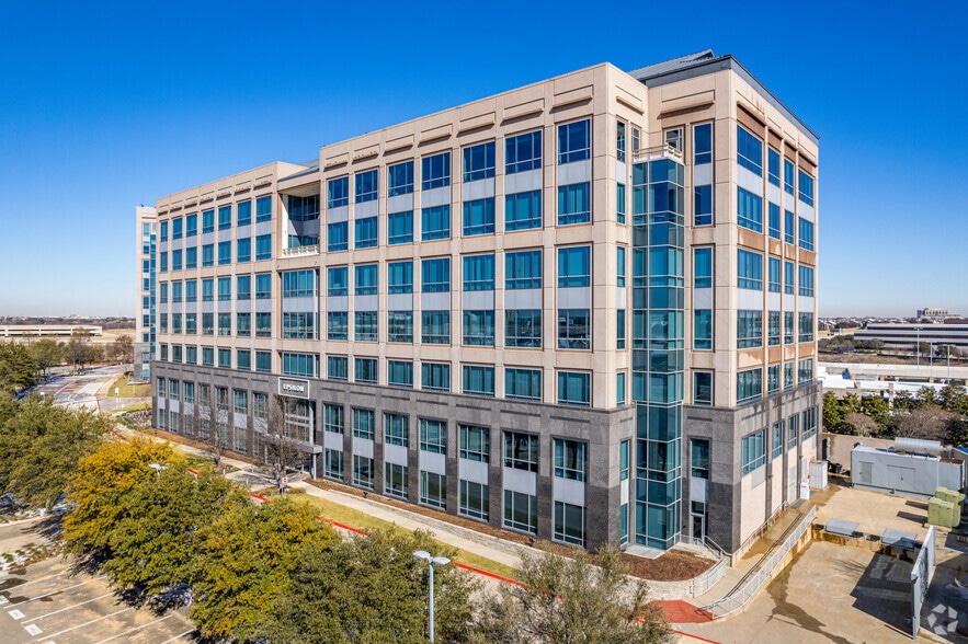 6021 Connection Dr, Irving, TX à louer - Photo principale – Image 1 sur 21