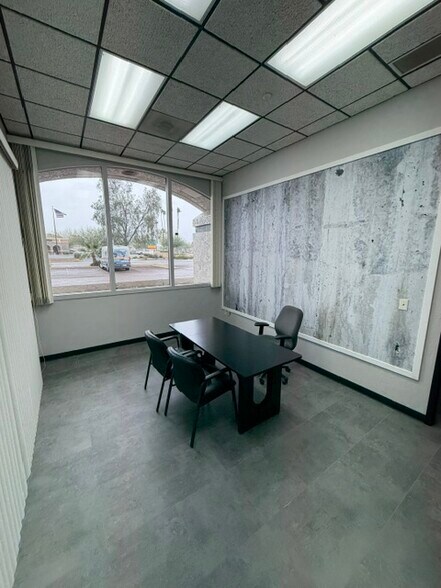 19436 R.H. Johnson Blvd, Sun City West, AZ à louer - Photo de l’immeuble – Image 3 sur 8