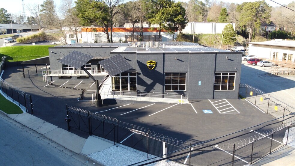 1311 Collier Rd NW, Atlanta, GA à vendre - Photo de l’immeuble – Image 2 sur 14