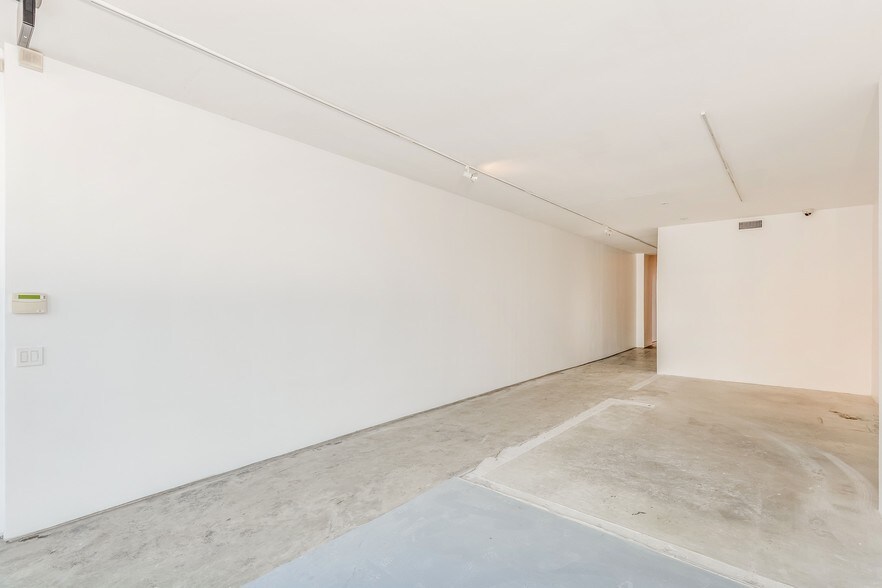 134 10th Ave, New York, NY à vendre - Photo de l’immeuble – Image 3 sur 11