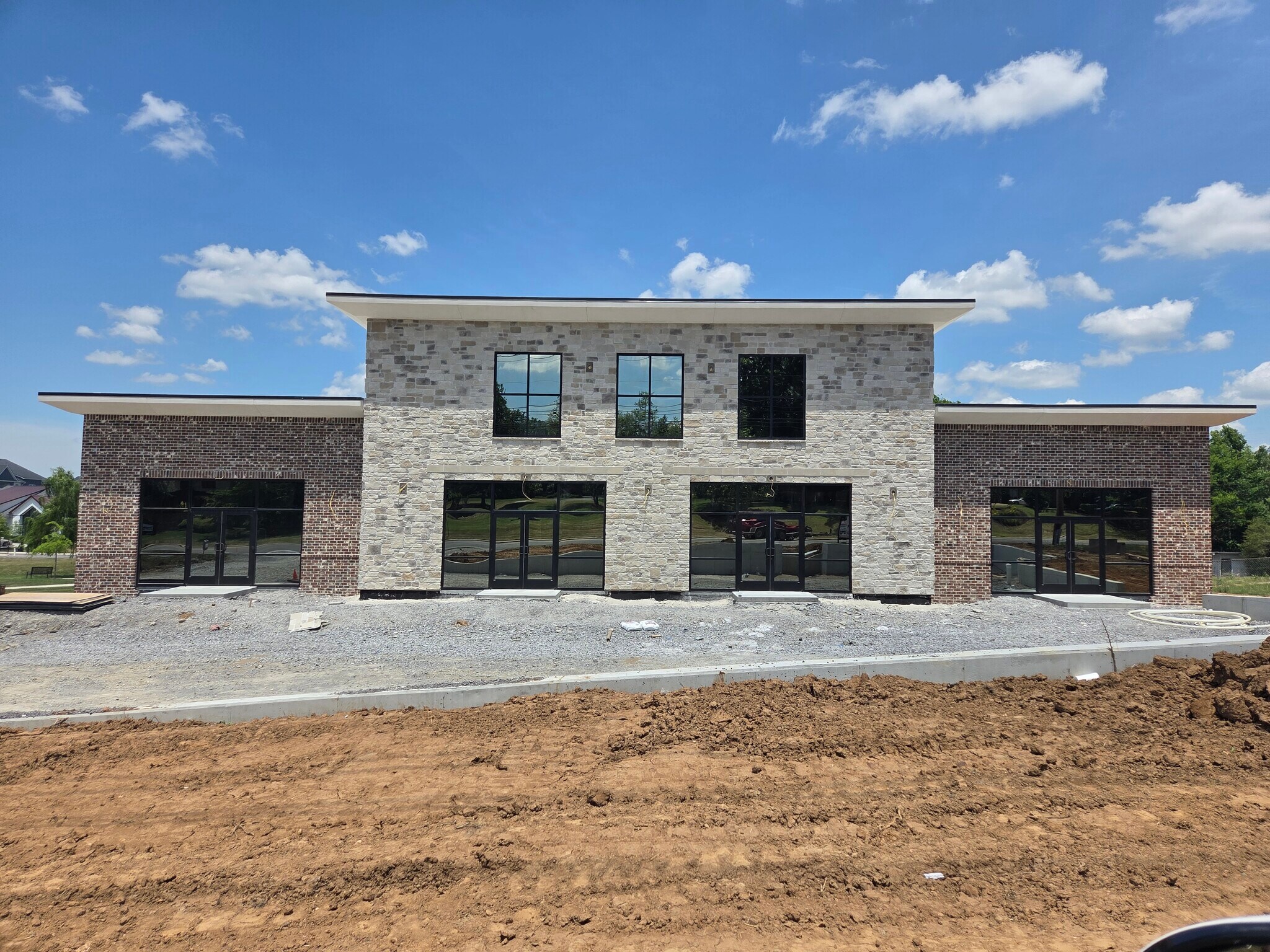 2035 Lebanon Rd, Lebanon, TN à louer Photo de la construction– Image 1 sur 2
