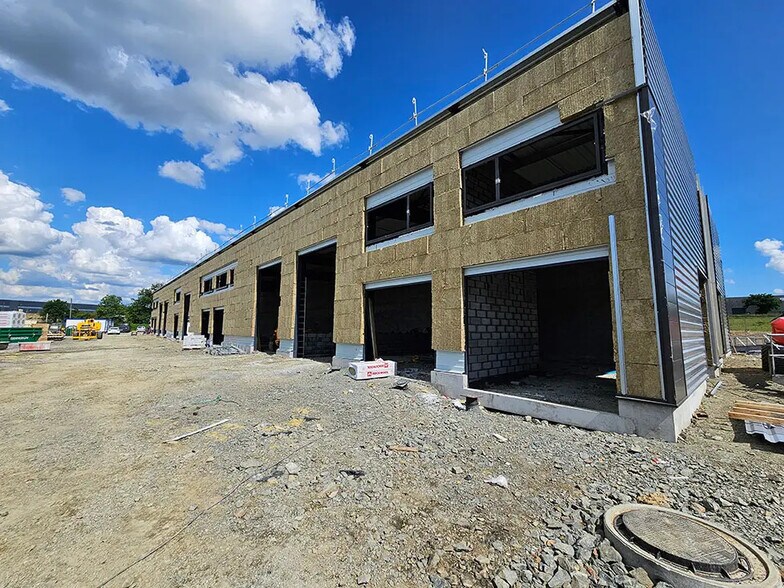 Local commercial dans Cholet à vendre - Photo de l’immeuble – Image 3 sur 3