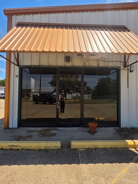 3605 Acton Hwy, Granbury, TX à louer - Photo principale – Image 1 sur 2