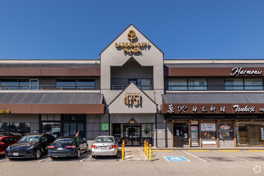4751 Garden City Rd, Richmond, BC à louer - Photo principale – Image 1 sur 2