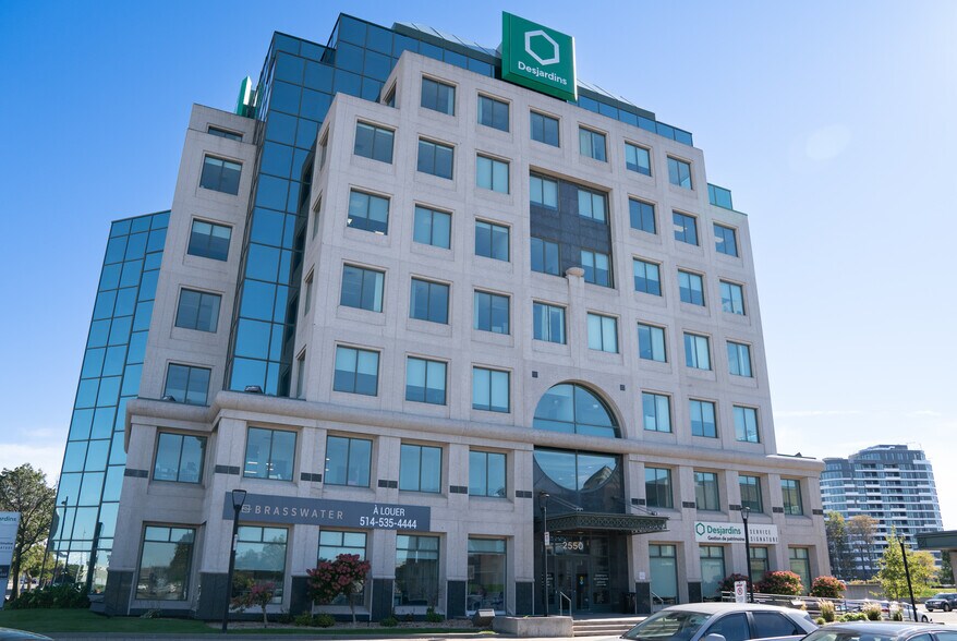 2550 Boul Daniel-Johnson, Laval, QC à louer - Photo de l’immeuble – Image 2 sur 8