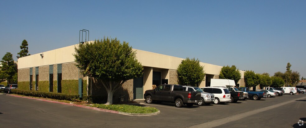 12872 Valley View St, Garden Grove, CA à vendre - Photo de l’immeuble – Image 3 sur 3