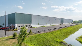 Plus de détails pour 137-147 Commonwealth Dr, Jenkins, PA - Industriel/Logistique à louer