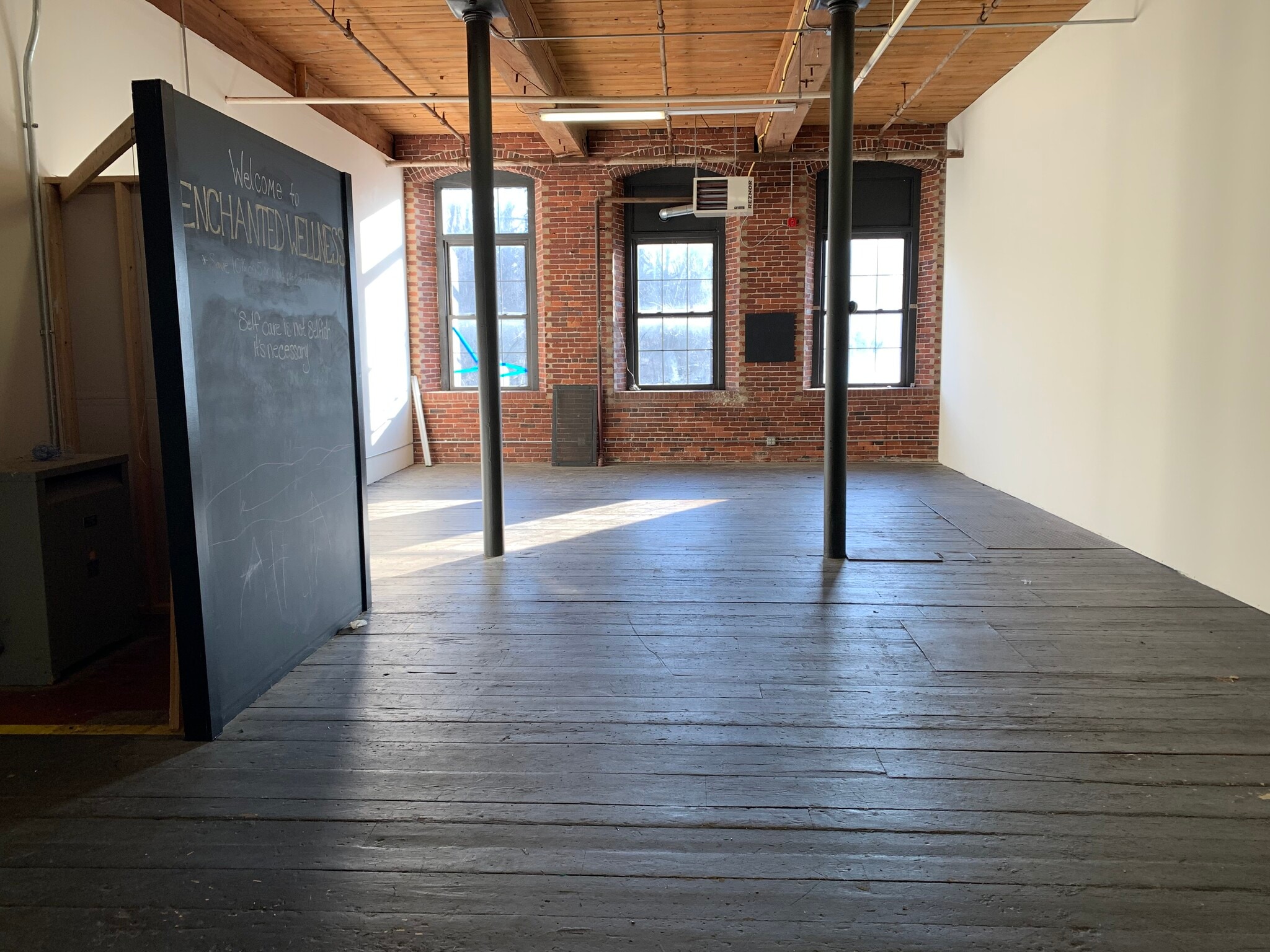 22 Canal St, Somersworth, NH à louer Photo intérieure– Image 1 sur 5