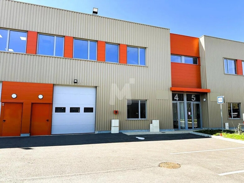 Bureau dans Villebon-sur-Yvette à louer - Photo de l’immeuble – Image 2 sur 9