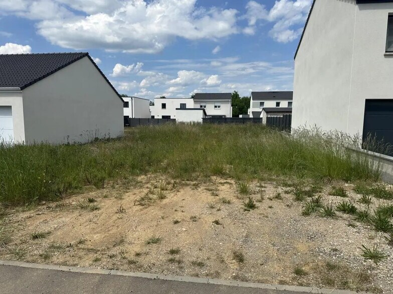 Terrain dans OGY à vendre - Photo de l’immeuble – Image 2 sur 3