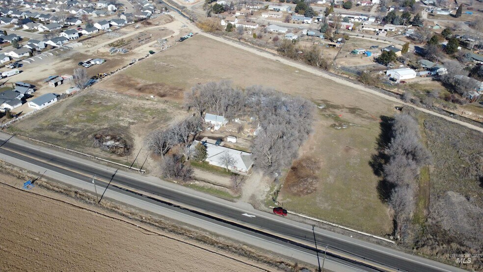 11364 Karcher Rd, Nampa, ID à vendre - Photo de l’immeuble – Image 2 sur 3