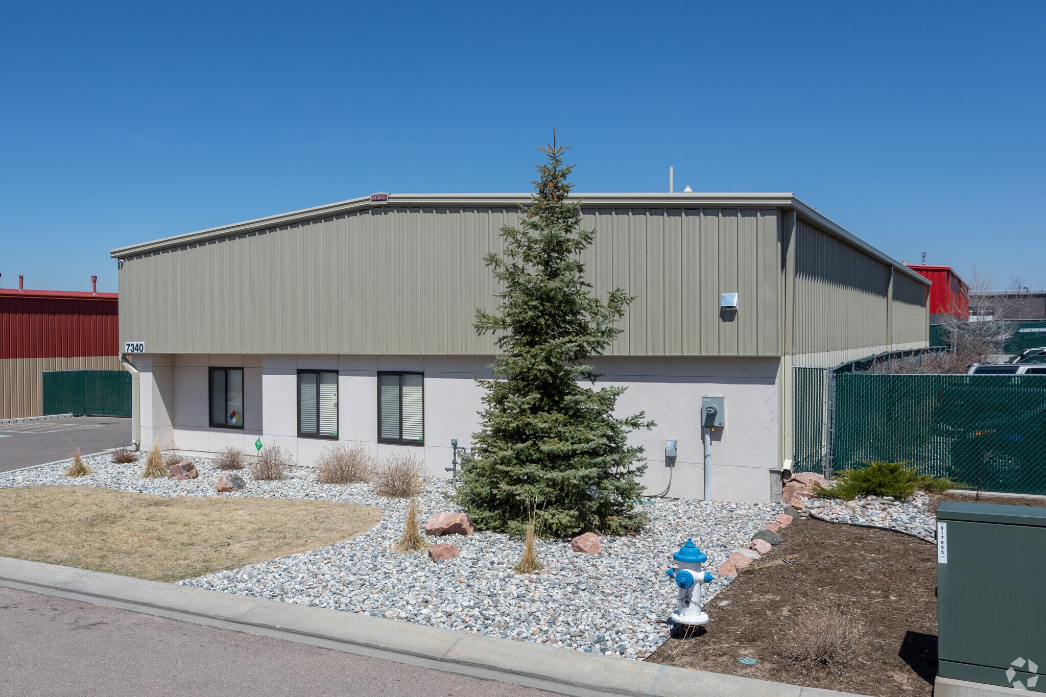 7340 McClain Pt, Colorado Springs, CO à louer Photo de l’immeuble– Image 1 sur 9