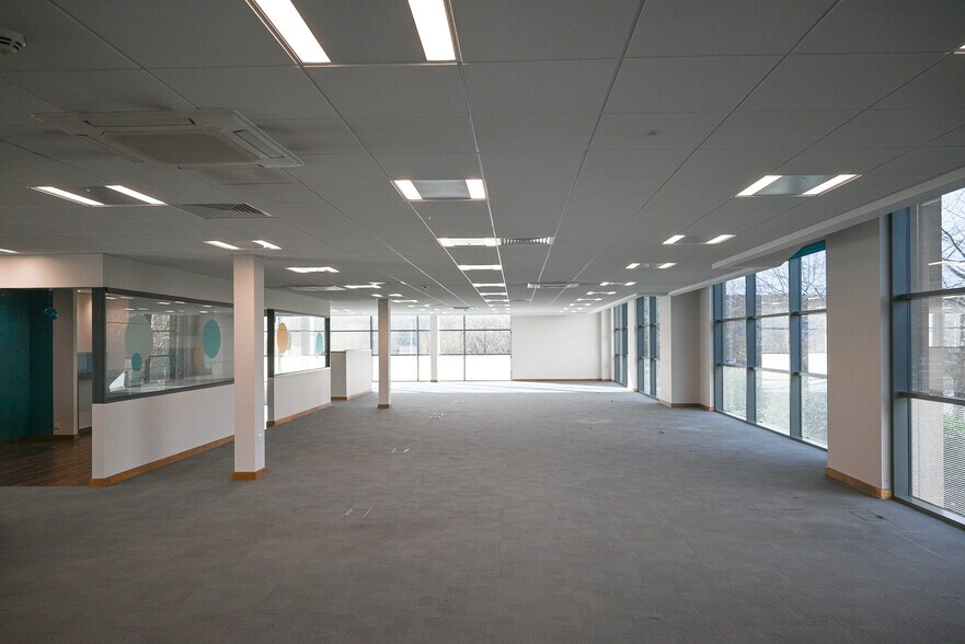 Davy Ave, Milton Keynes à louer - Photo de l’immeuble – Image 3 sur 5