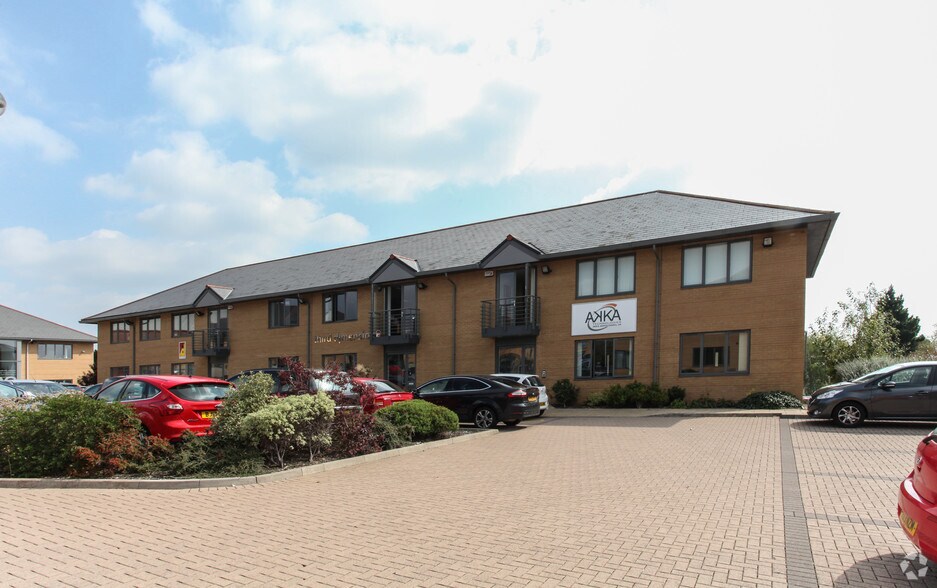 Golf Course Ln, Bristol à louer - Photo principale – Image 1 sur 2