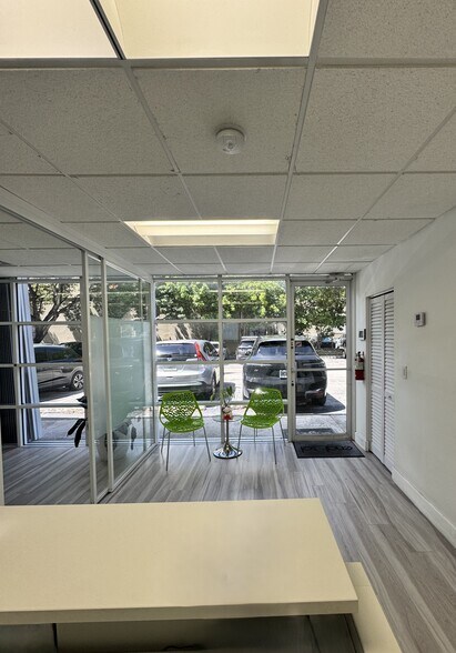 2330 NW 102nd Ave, Doral, FL à louer - Photo de l’immeuble – Image 1 sur 14