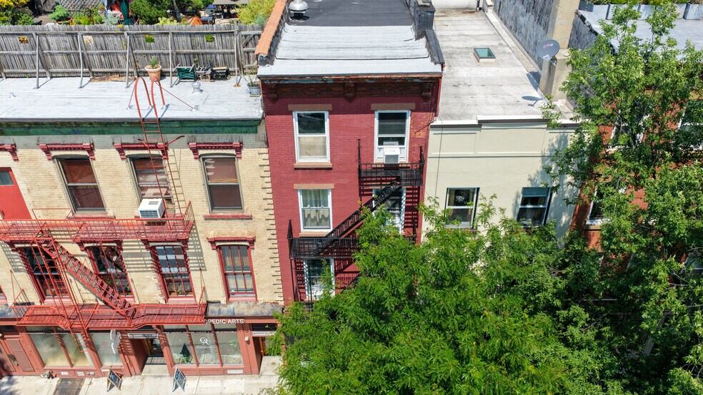 145 Atlantic Ave, Brooklyn, NY à vendre - Photo de l’immeuble – Image 2 sur 3
