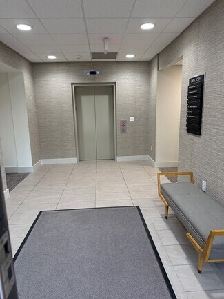 Plus de détails pour 2780 Bert Adams Rd, Atlanta, GA - Bureau à louer