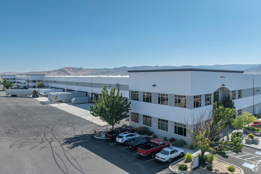 46 Isidor Ct, Sparks, NV à louer - Photo de l’immeuble – Image 2 sur 5