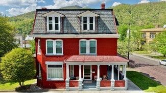 Plus de détails pour 323 Ballengee St, Hinton, WV - Bureau à vendre