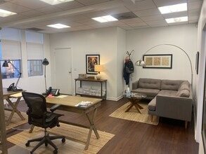 7415-7427 Beverly Blvd, Los Angeles, CA à louer Photo intérieure– Image 2 sur 8