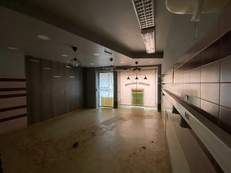 Local commercial dans Chalon-sur-Saône à vendre - Photo de l’immeuble – Image 2 sur 5