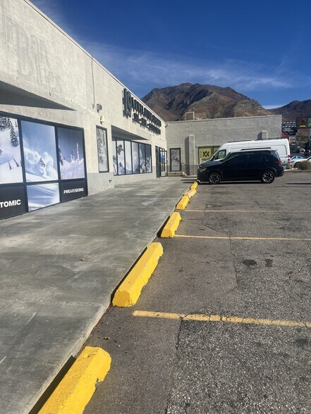 2911-2941 E 3300 S, Salt Lake City, UT à louer - Photo de l’immeuble – Image 2 sur 12