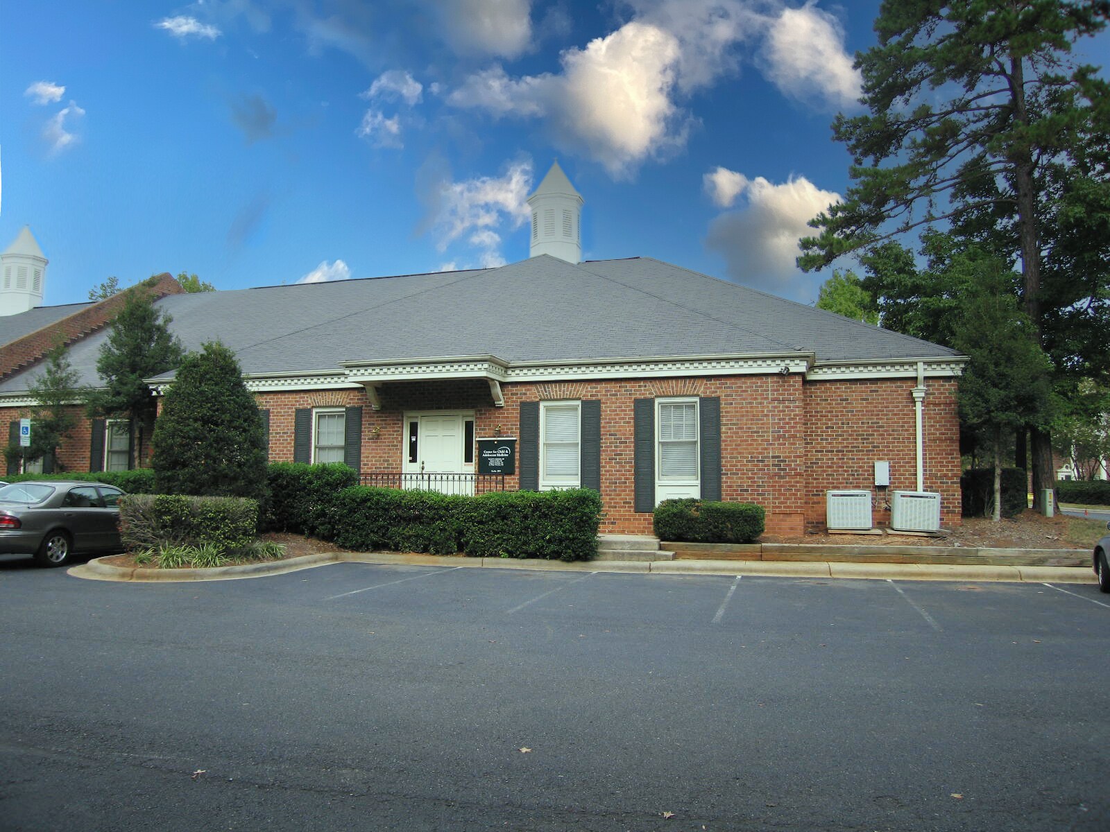 1340 Matthews Township Pky, Matthews, NC à vendre Photo de l’immeuble– Image 1 sur 13