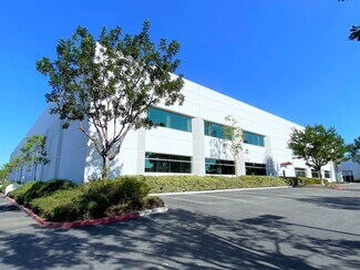 Plus de détails pour 10741 Walker St, Cypress, CA - Industriel/Logistique à louer