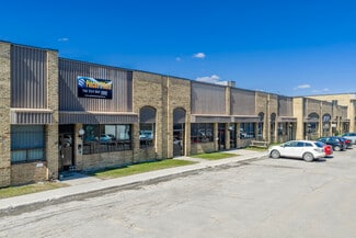Plus de détails pour 5715-5771 Rue Ferrier, Mont-Royal, QC - Industriel/Logistique à louer