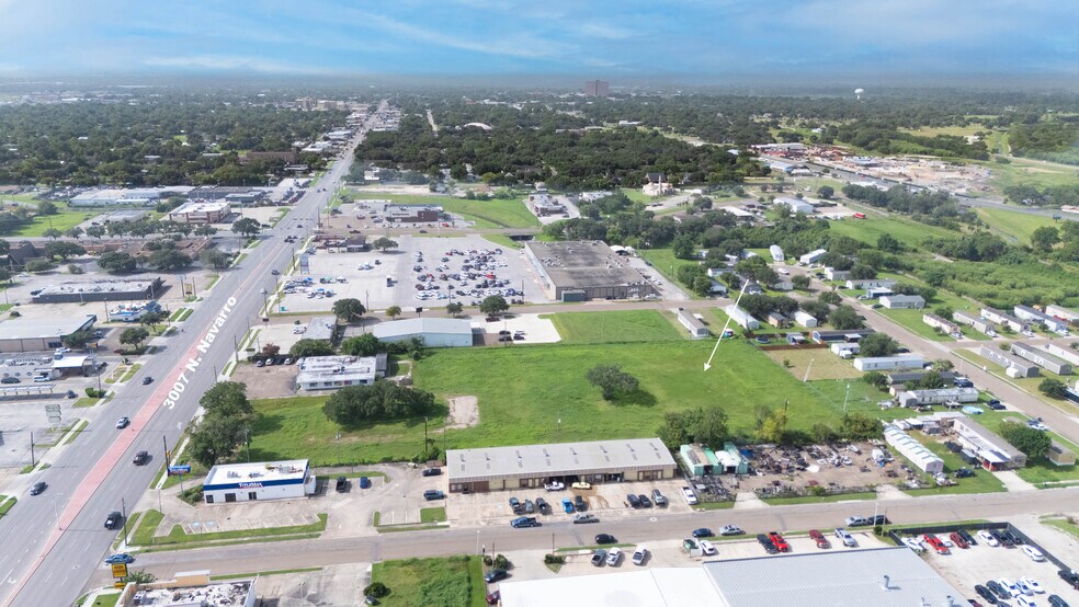 3007 N Navarro St, Victoria, TX à vendre - Aérien – Image 2 sur 14
