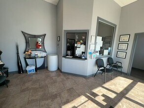 2760-2772 N Grandview Ave, Odessa, TX à louer - Vidéo sur l’annonce professionnelle 