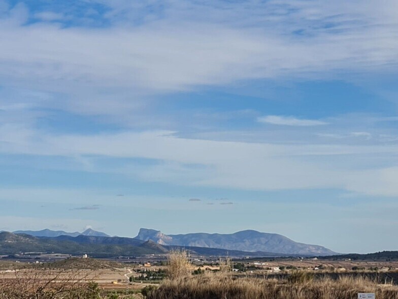 Terrain dans Yecla, Murcia à vendre - Photo principale – Image 3 sur 8