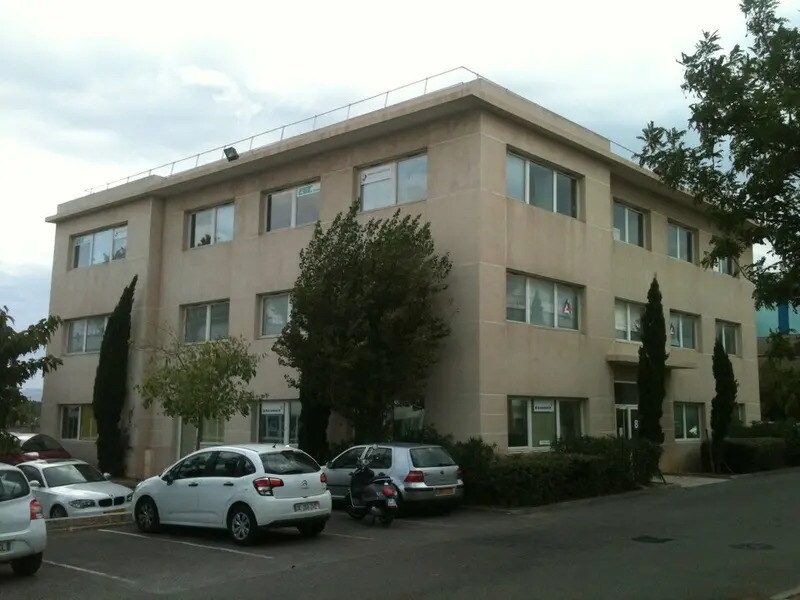 99 Avenue Ibrahim Ali ( 1977-1995), Marseille à louer Photo de l’immeuble– Image 1 sur 25