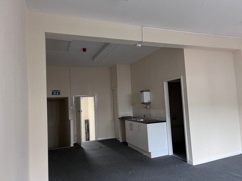 19 Newport Rd, Middlesbrough à louer - Photo de l’immeuble – Image 3 sur 6