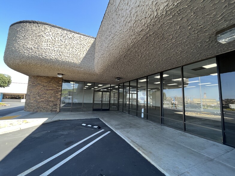 2635-2669 Somersville Rd, Antioch, CA à louer - Photo de l’immeuble – Image 2 sur 9