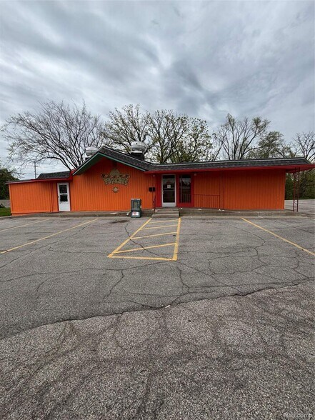 4492 Richfield Rd, Flint, MI à vendre - Photo de l’immeuble – Image 3 sur 6