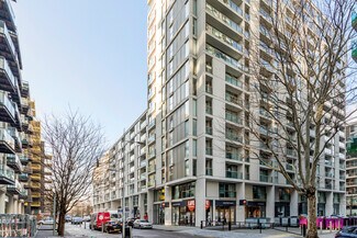Plus de détails pour 38 Lanterns Way, Londres - Local commercial à louer