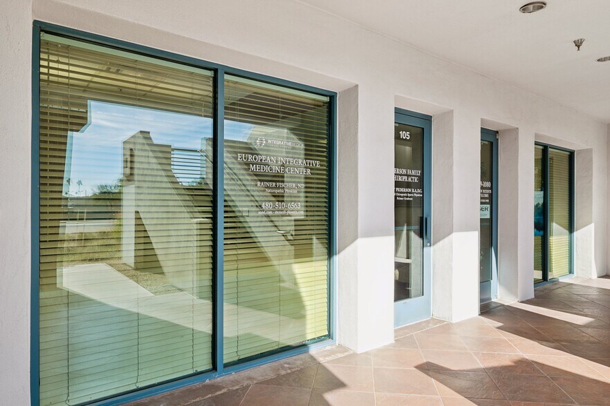 11111 N Scottsdale Rd, Scottsdale, AZ à vendre - Photo de l’immeuble – Image 2 sur 22