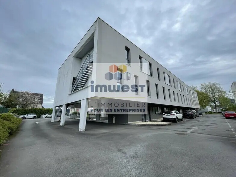 Bureau dans Rennes à louer - Photo de l’immeuble – Image 1 sur 3