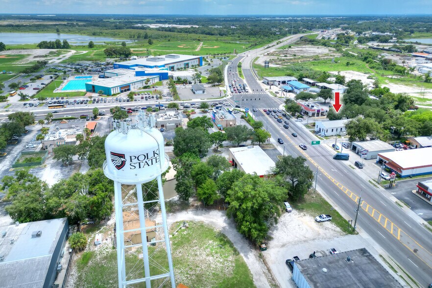 1649 3rd St SW, Winter Haven, FL à louer - Photo de l’immeuble – Image 3 sur 35