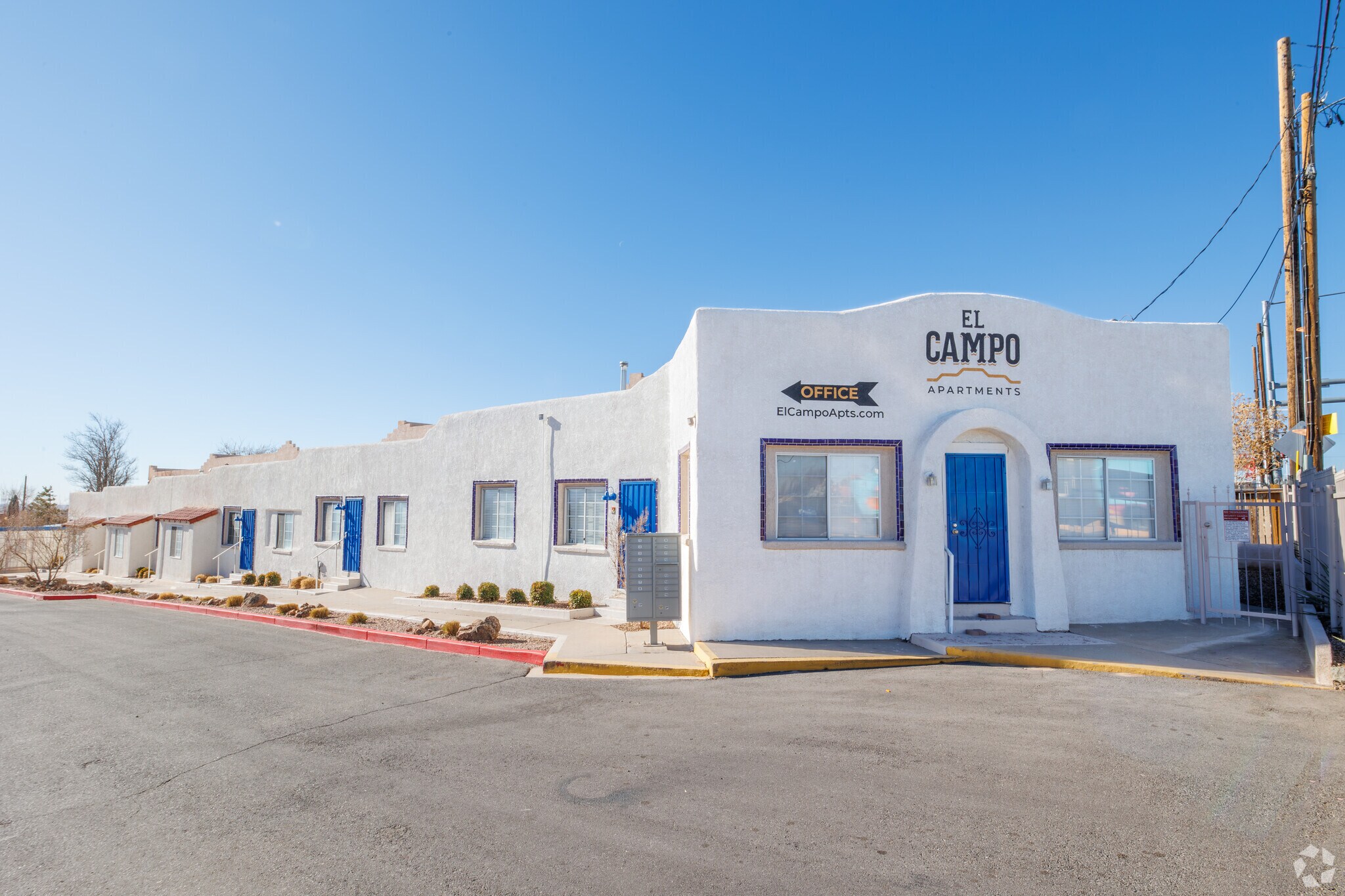 5800 Central Ave SW, Albuquerque, NM à vendre Photo principale– Image 1 sur 23