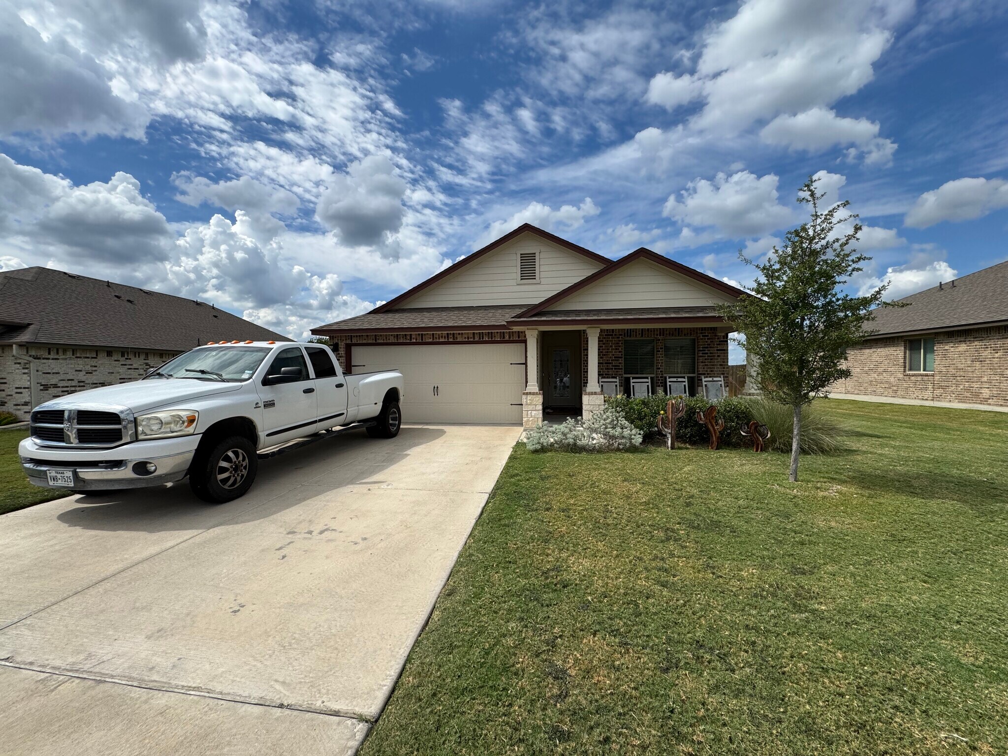 108 Cinnamon Loop, Burnet, TX à vendre Photo principale– Image 1 sur 7