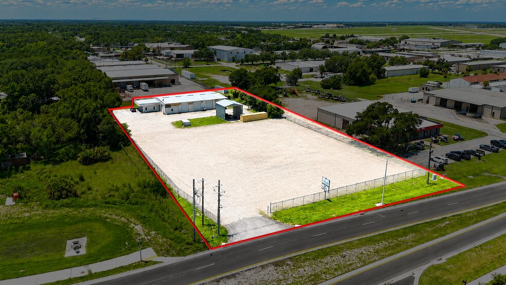 2702 Drane Field Rd, Lakeland, FL à louer - Photo de l’immeuble – Image 3 sur 14
