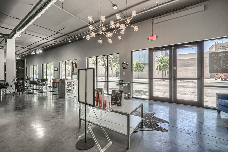 100 N Main St, Midland, TX à louer - Photo de l’immeuble – Image 2 sur 16