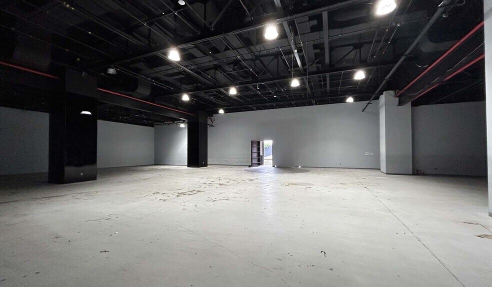 25 Franklin St, Brooklyn, NY à louer - Photo intérieure – Image 2 sur 40