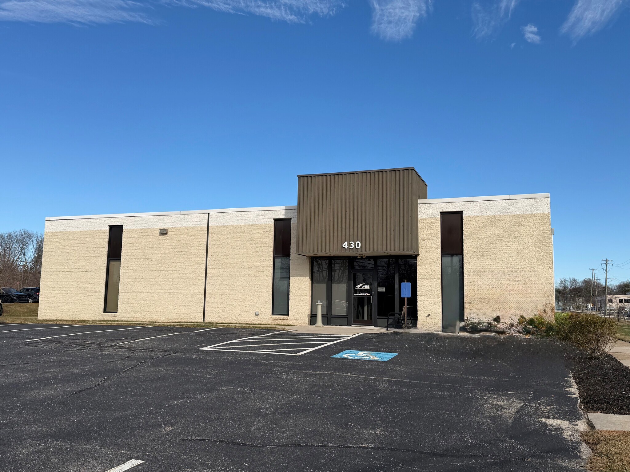 430 Virginia Dr, Fort Washington, PA à vendre Photo principale– Image 1 sur 7