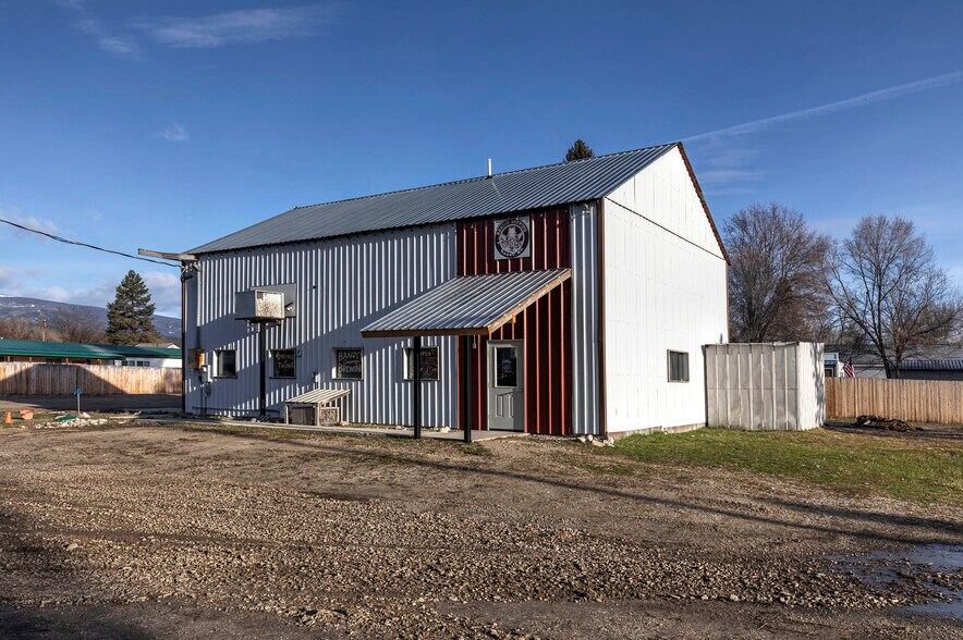 308 E Tanner Ave, Darby, MT à vendre - Photo de l’immeuble – Image 1 sur 19